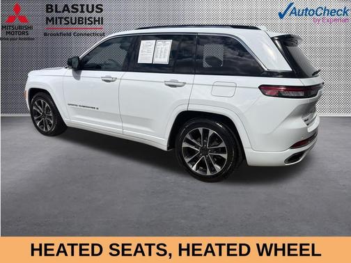 Bright White Clearcoat 2023 Jeep Grand Cherokee Overland