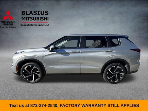2024 Mitsubishi Outlander SE