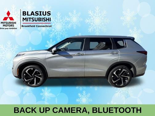 2024 Mitsubishi Outlander SE