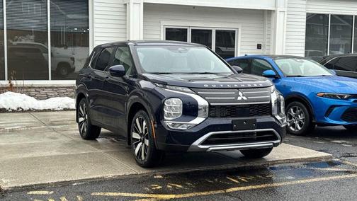 2026 Mitsubishi Outlander SE