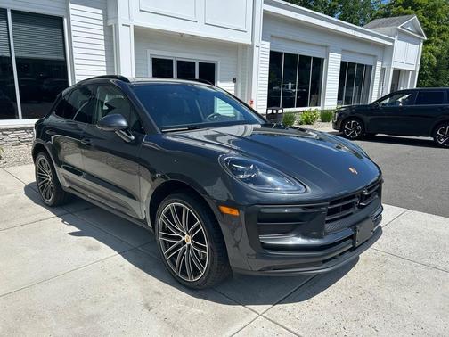 2024 Porsche Macan Base