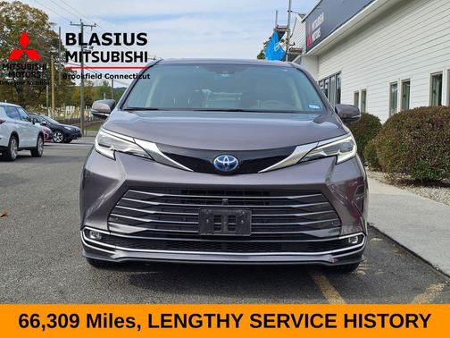 2022 Toyota Sienna Platinum 7 Passenger