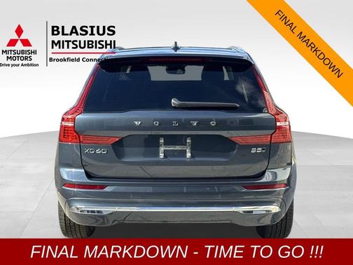 2022 Volvo XC60 B5 Inscription