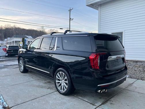 2023 GMC Yukon XL Denali