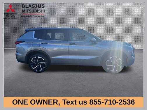 Gray 2022 Mitsubishi Outlander SE