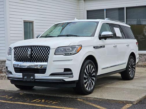 2022 Lincoln Navigator Black Label