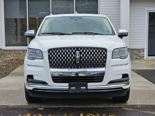2022 Lincoln Navigator Black Label