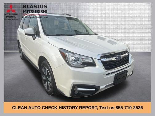 Crystal White Pearl 2017 Subaru Forester 2.5i Limited