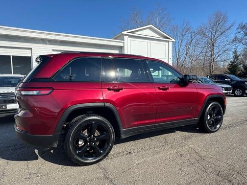 2023 Jeep Grand Cherokee Altitude