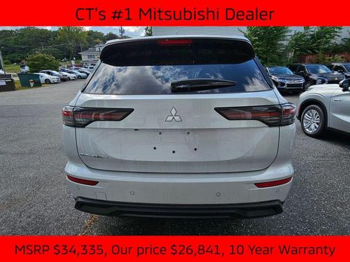 2025 Mitsubishi Outlander ES