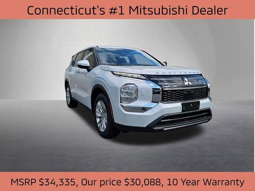 2025 Mitsubishi Outlander ES