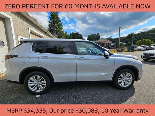 2025 Mitsubishi Outlander ES