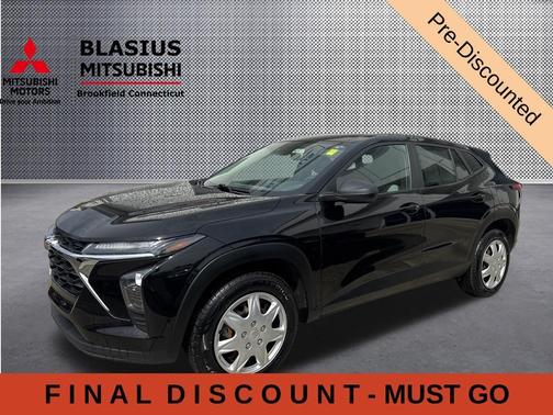 Mosaic Black Metallic 2024 Chevrolet Trax LS