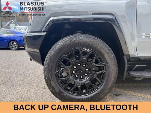 Meteorite Metallic 2025 GMC HUMMER EV SUV 2X