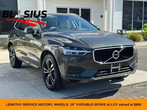 2020 Volvo XC60 T5 Momentum