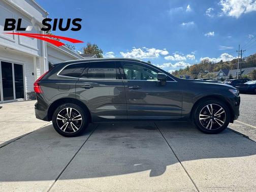 2020 Volvo XC60 T5 Momentum