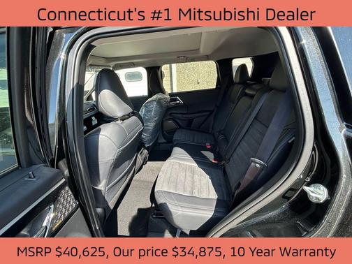 2025 Mitsubishi Outlander SE