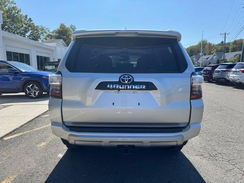 2024 Toyota 4Runner TRD Off Road