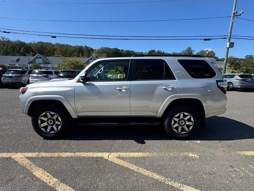 2024 Toyota 4Runner TRD Off Road