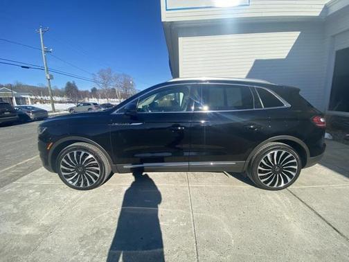 2021 Lincoln Nautilus Black Label