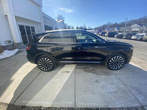 2021 Lincoln Nautilus Black Label