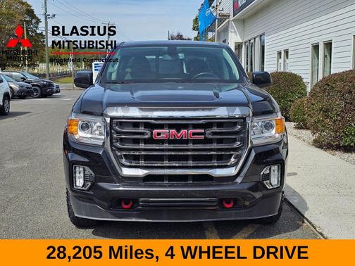 2022 GMC Canyon AT4 w/Leather