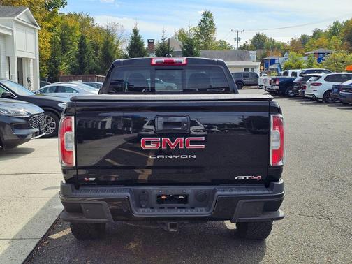 2022 GMC Canyon AT4 w/Leather