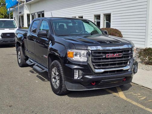 2022 GMC Canyon AT4 w/Leather
