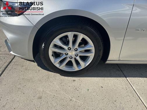 Silver Ice Metallic 2018 Chevrolet Malibu Hybrid