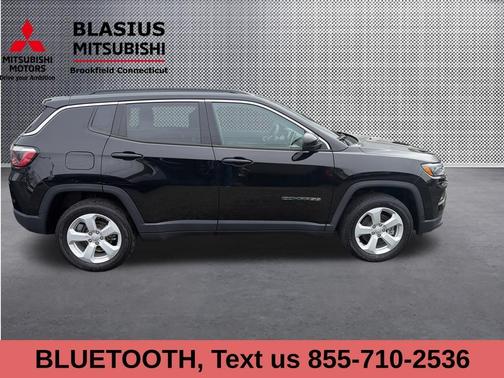 Diamond Black 2022 Jeep Compass Latitude