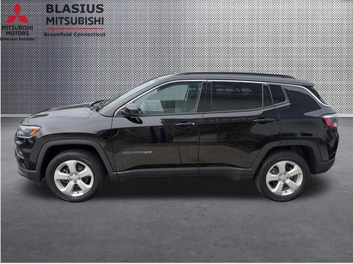 Diamond Black 2022 Jeep Compass Latitude