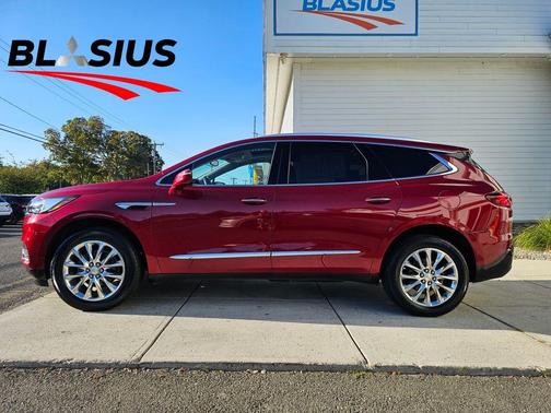 2021 Buick Enclave Essence