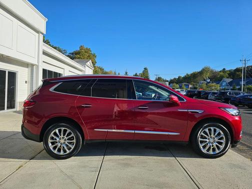 2021 Buick Enclave Essence