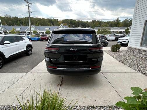2022 Jeep Grand Cherokee L Limited