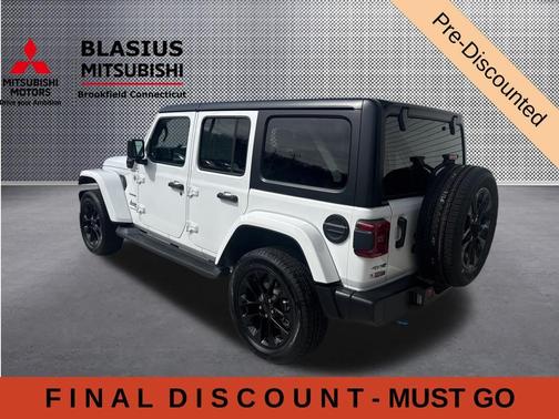 Bright White Clearcoat 2023 Jeep Wrangler 4xe Sahara