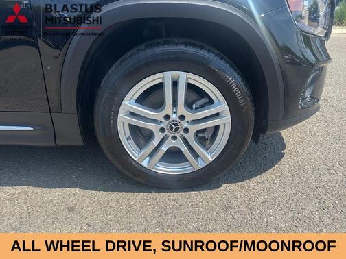 Black 2022 Mercedes-Benz GLB 250 Base 4MATIC