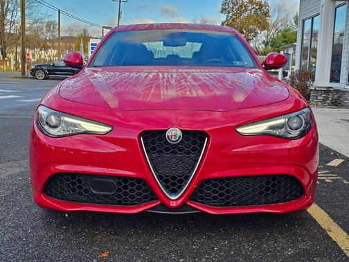 2018 Alfa Romeo Giulia Base