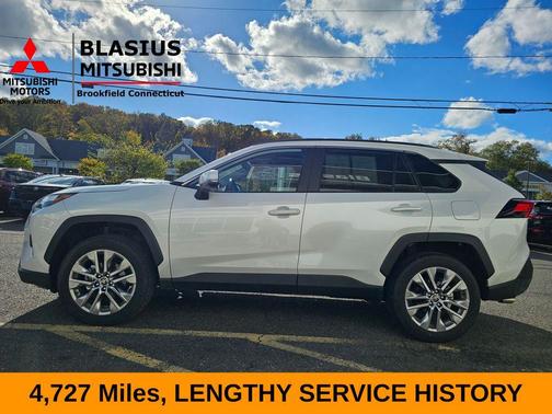 2025 Toyota RAV4 XLE Premium
