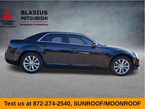 2021 Chrysler 300 Touring