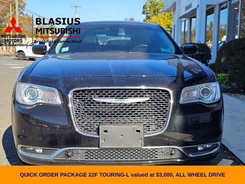2021 Chrysler 300 Touring