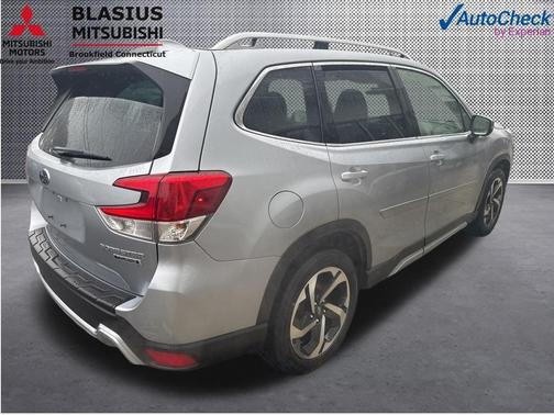 Ice Silver Metallic 2023 Subaru Forester Touring