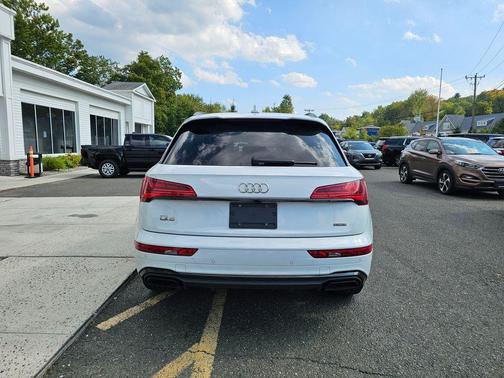 2022 Audi Q5 45 S line Premium Plus
