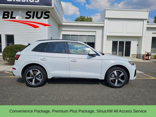 2022 Audi Q5 45 S line quattro Premium