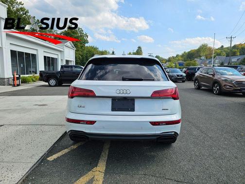 2022 Audi Q5 45 S line Premium Plus