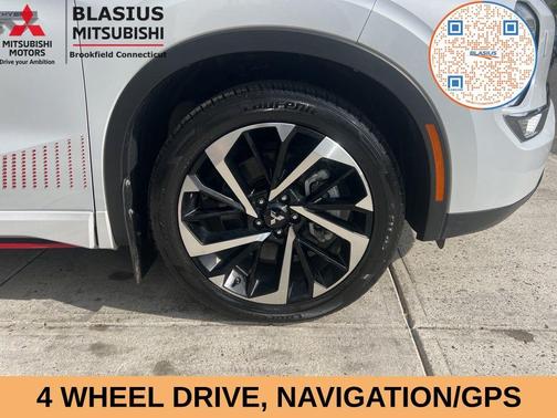 White Diamond / Black 2023 Mitsubishi Outlander PHEV SE