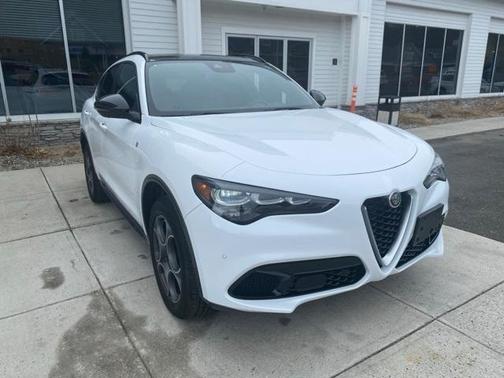 2024 Alfa Romeo Stelvio Ti