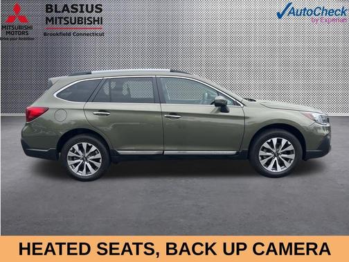 Wilderness Green Metallic 2019 Subaru Outback 2.5i Touring