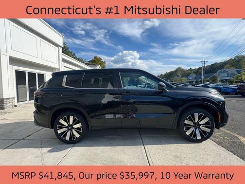 2025 Mitsubishi Outlander SE