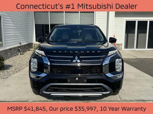 2025 Mitsubishi Outlander SE