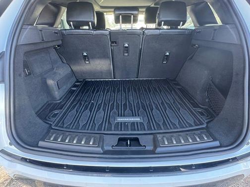 2022 Land Rover Range Rover Evoque R-Dynamic SE